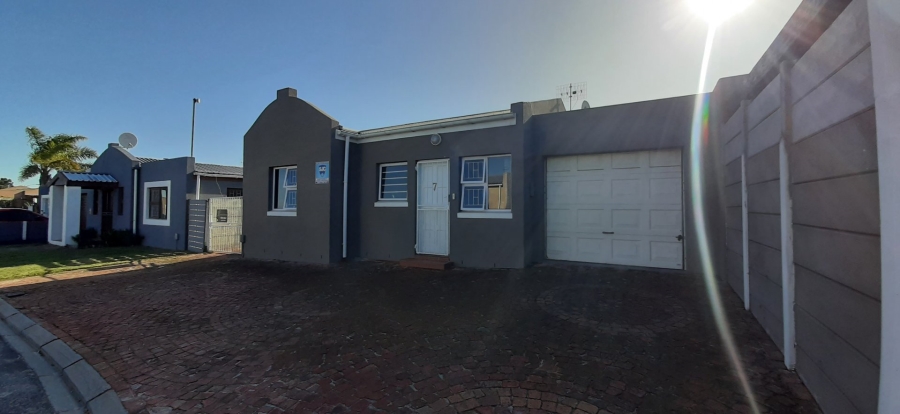 2 Bedroom Property for Sale in Jagtershof Western Cape